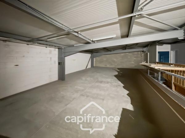 LOCAL – BUREAUX – ENTREPÔT 321 m² – QUETIGNY (21800)