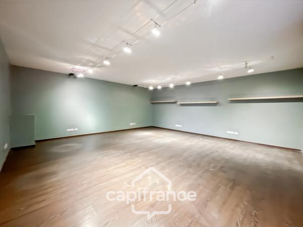 LOCAL – BUREAUX – ENTREPÔT 321 m² – QUETIGNY (21800)