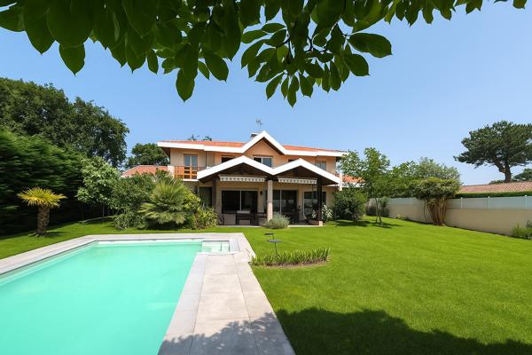 Maison Gujan Mestras 207 m2
