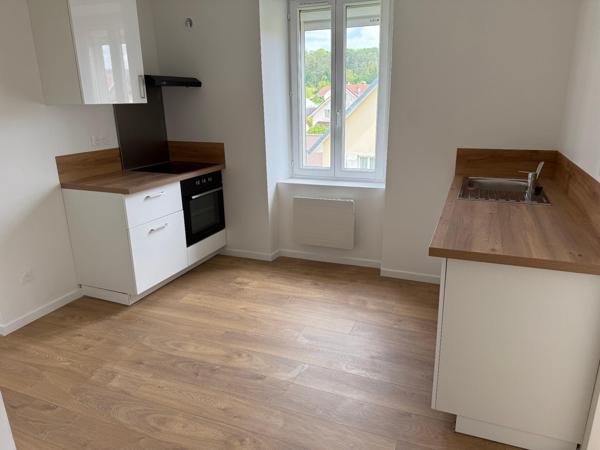 Seloncourt centre : 39 m² avec 1 chambre, appartement 2 pièces à 465 €