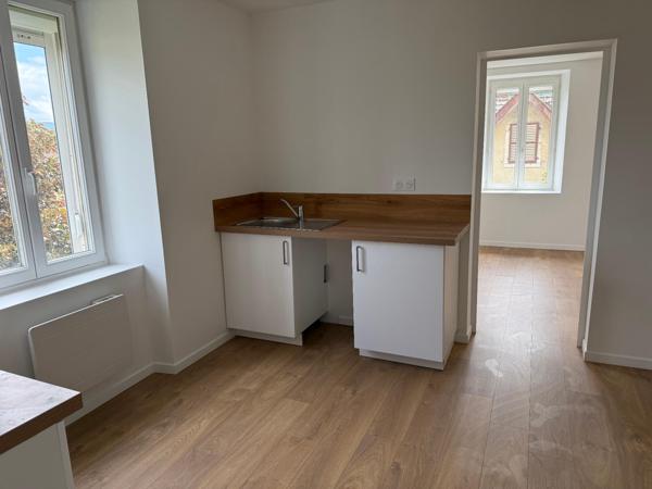 Seloncourt centre : 39 m² avec 1 chambre, appartement 2 pièces à 465 €