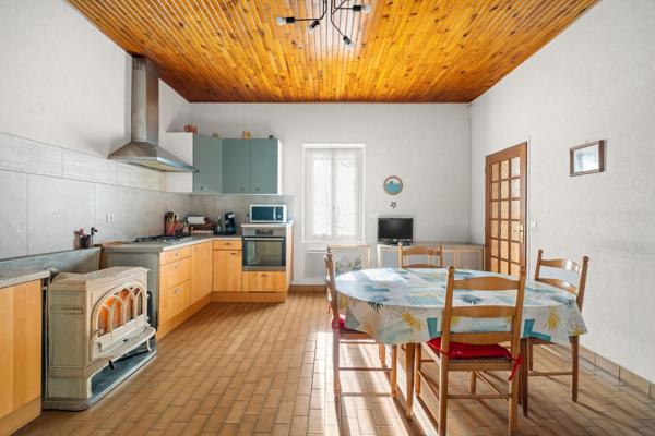 MAISON EN PISE