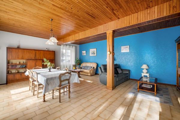 MAISON EN PISE