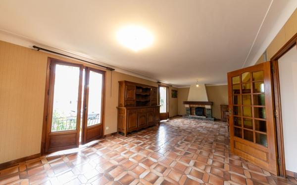 Maison à vendre    6 pièces •  Thuir