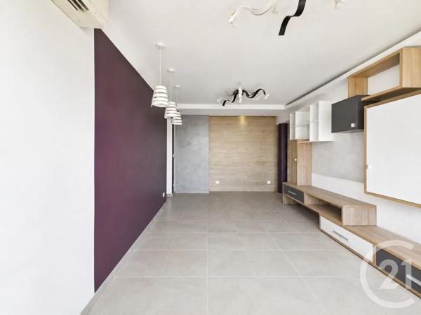 Appartement T4 à vendre  4 pièces - 69,92 m 2   TOULON  - 83