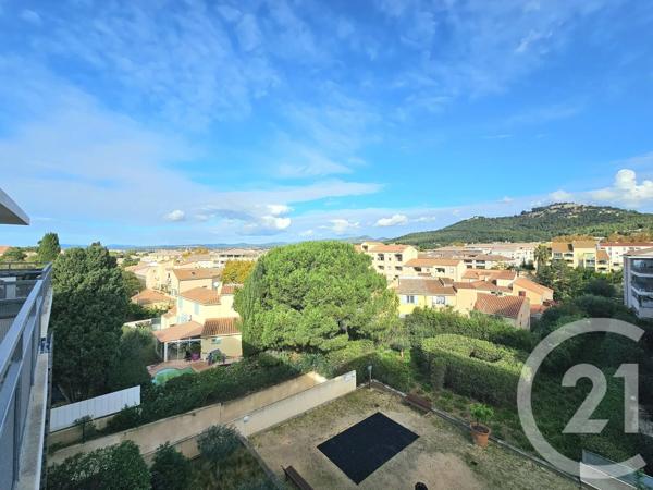 Appartement T4 à vendre  4 pièces - 69,92 m 2   TOULON  - 83