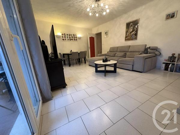 Appartement T4 à vendre  4 pièces - 69,92 m 2   TOULON  - 83
