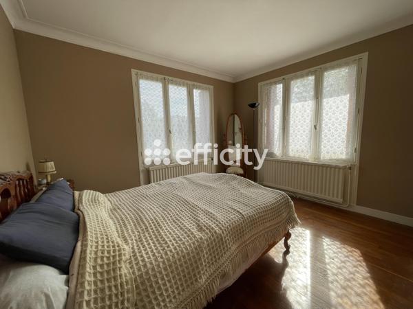 Maison 5 pièces - 165 m²