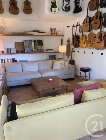 Maison à vendre  5 pièces - 122,60 m 2   GRIMAUD  - 83