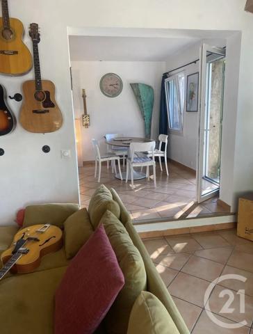 Maison à vendre  5 pièces - 122,60 m 2   GRIMAUD  - 83