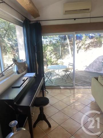 Maison à vendre  5 pièces - 122,60 m 2   GRIMAUD  - 83