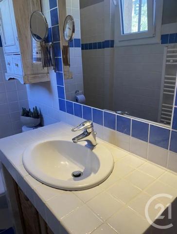 Maison à vendre  5 pièces - 122,60 m 2   GRIMAUD  - 83