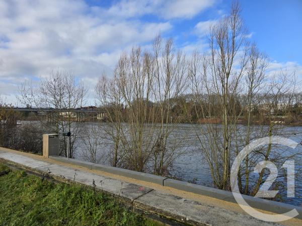 Immeuble à vendre  160 m2 SARTROUVILLE - 78