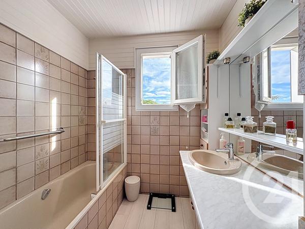 Maison à vendre  8 pièces - 223,28 m2 CASTRIES - 34