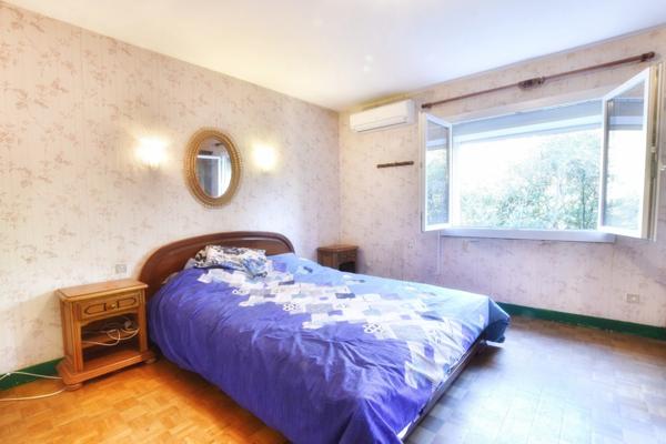 Sérénité et Nature : Spacieuse Propriété avec Piscine à 30 Min de Montpellier et Béziers