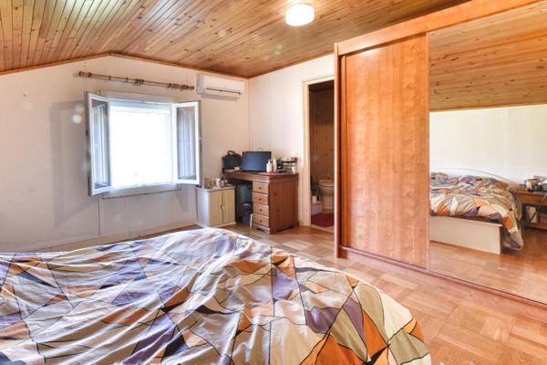 Sérénité et Nature : Spacieuse Propriété avec Piscine à 30 Min de Montpellier et Béziers