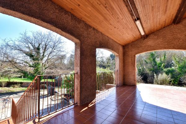 Sérénité et Nature : Spacieuse Propriété avec Piscine à 30 Min de Montpellier et Béziers