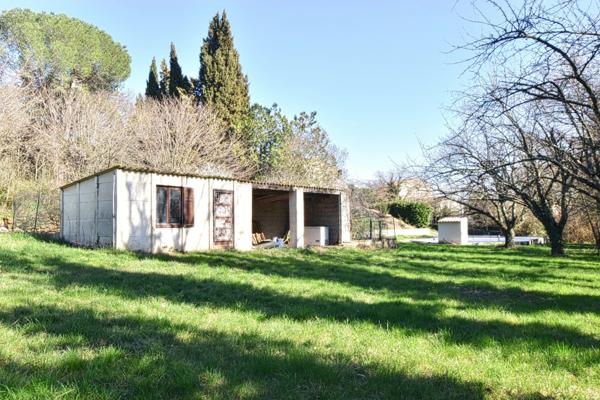 Sérénité et Nature : Spacieuse Propriété avec Piscine à 30 Min de Montpellier et Béziers