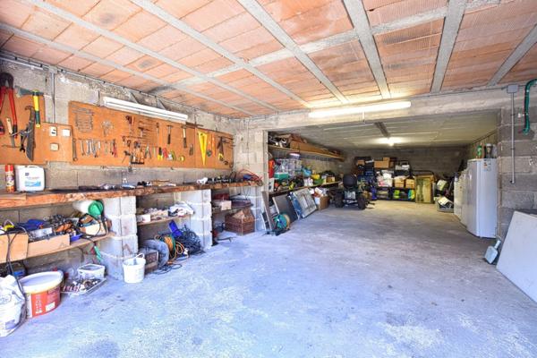 Sérénité et Nature : Spacieuse Propriété avec Piscine à 30 Min de Montpellier et Béziers