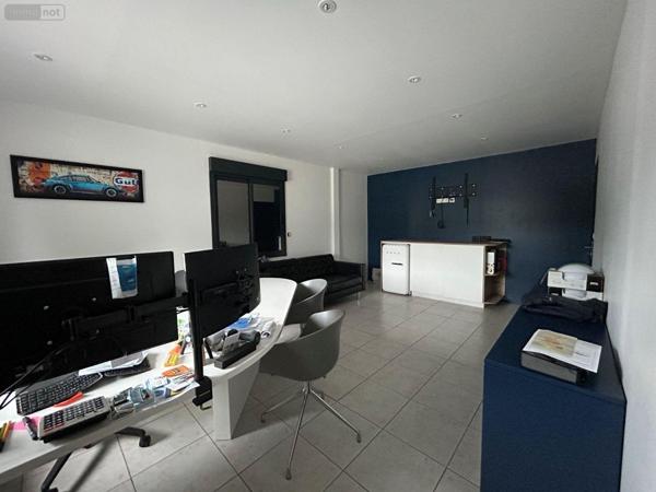 Bureaux à louer à Les Authieux sur le Port Saint Ouen en Seine-Maritime (76520), ref : 14131/932