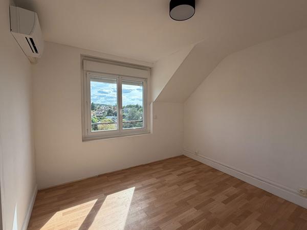 Immeuble 11 pièces 246.8 m2