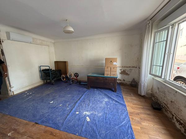 Immeuble 11 pièces 246.8 m2