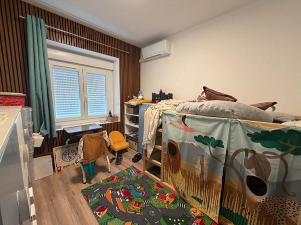 Immeuble 11 pièces 246.8 m2