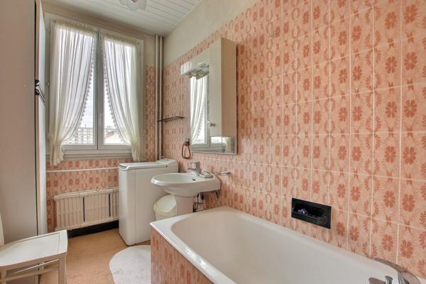 Appartement 5 pièces - 102 m² Bien prestige