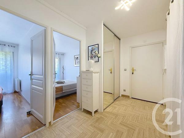 Appartement F3 à vendre  3 pièces - 61,59 m 2   ANTIBES  - 06