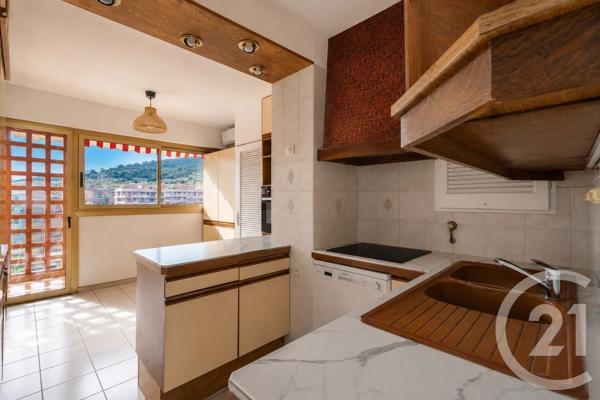 Appartement F3 à vendre  3 pièces - 70 m 2   ROQUEBRUNE CAP MARTIN  - 06