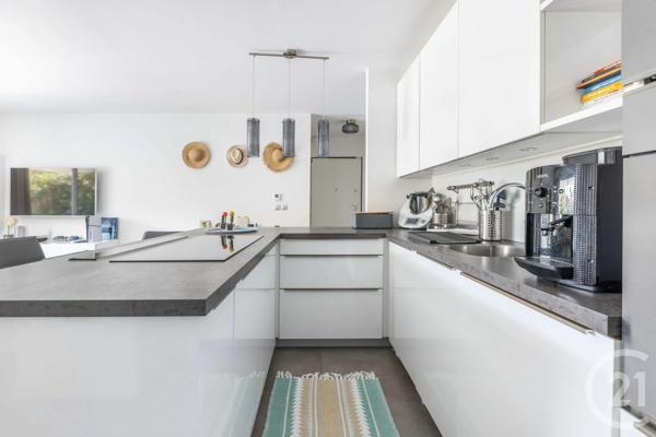 Appartement F3 à vendre  3 pièces - 71 m 2   NICE  - 06