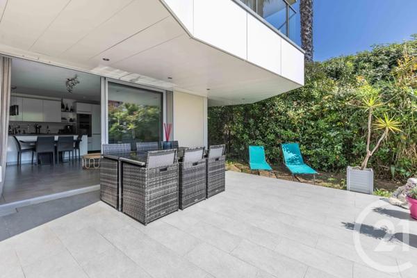 Appartement F3 à vendre  3 pièces - 71 m 2   NICE  - 06