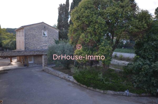 Commerce à vendre de 1 665 m²