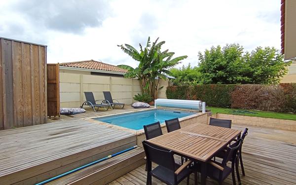 Maison à vendre    4 pièces •  Vayres