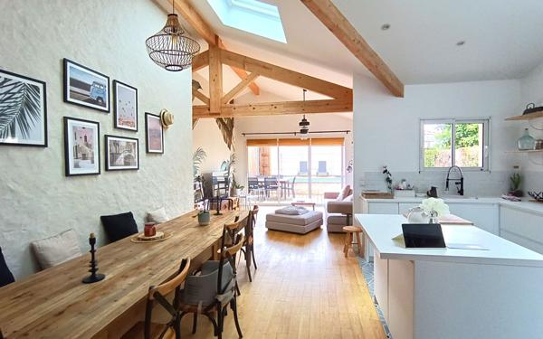 Maison à vendre    4 pièces •  Vayres