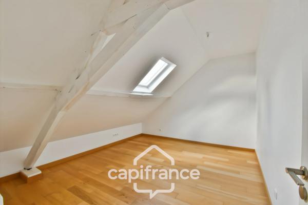 Appartement 3 pièces duplex – Dernier étage – Cœur historique de Saint-Omer