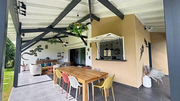 Maison familiale 3 chambres avec mezzanine + piscine