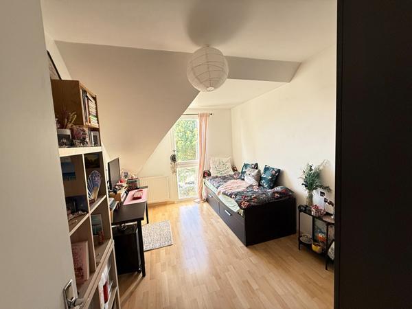 À vendre : Appartement 4 pièces à VERN SUR SEICHE avec garage