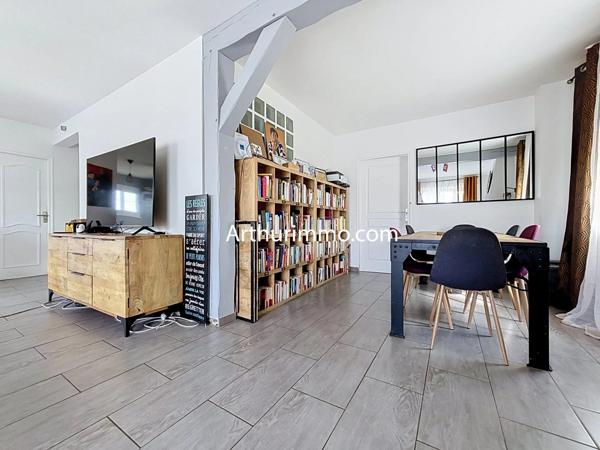 Vente                                                      Appartement
                        
                     4 pièces                      93 m2                     à Limeil-Brévannes
