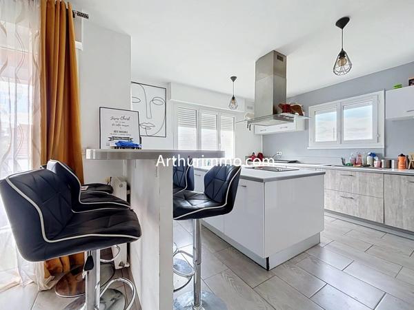 Vente                                                      Appartement
                        
                     4 pièces                      93 m2                     à Limeil-Brévannes