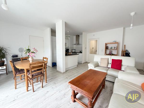 Appartement à vendre Orvault - 3 pièces, 71m² avec 2 chambre(s) à 238 000€ - AJP Immobilier Sautron