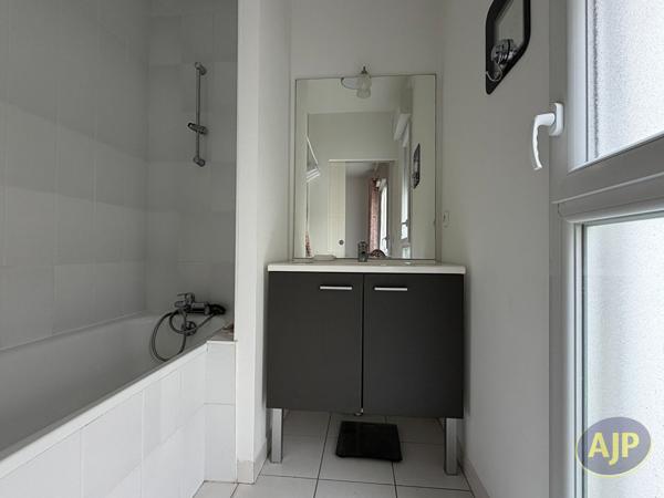 Appartement à vendre Orvault - 3 pièces, 71m² avec 2 chambre(s) à 238 000€ - AJP Immobilier Sautron