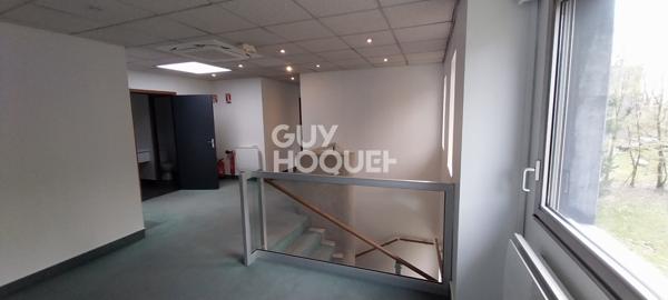 Bureaux à louer de 300 m² à Tournon, France - Réf 3773