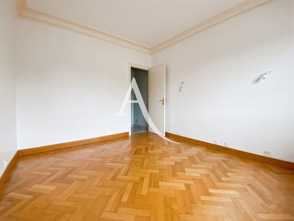 Appartement Bois D Arcy 5 pièce(s) 117.84 m2