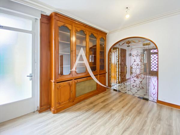 Appartement Bois D Arcy 5 pièce(s) 117.84 m2