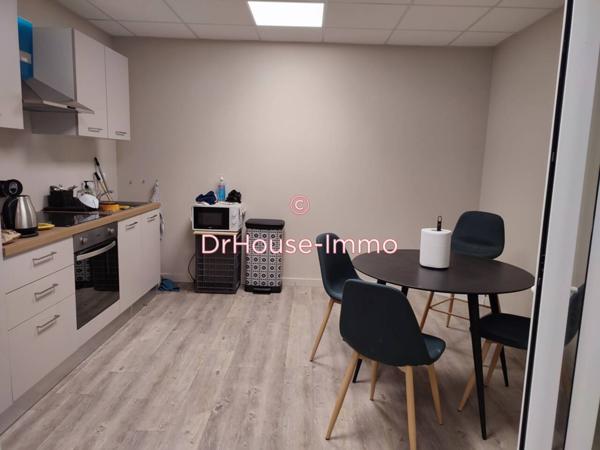 Loft / Atelier à vendre 4 pièces de 260 m²