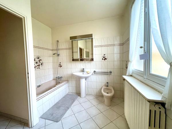 Maison à vendre à Conflans-Sainte-Honorine - Référence 7143 €475 000 ** - Référence 7868