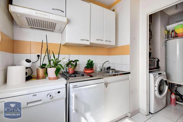 Appartement à vendre 2 pièces 49m² Vitrolles (13127)
