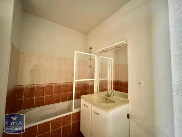 Appartement à louer 2 pièces 49.72m² Saint-Étienne (42000)