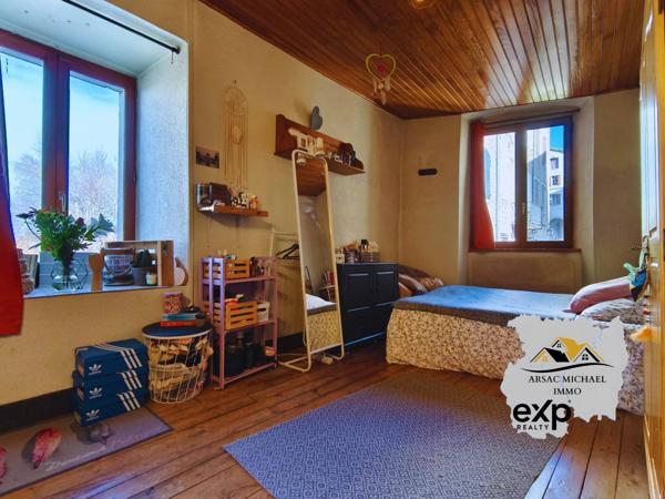 Maison de bourg Pradelles T5